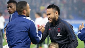 Neymar e Memphis se enfrentaram seis vezes na França
