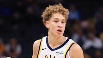 Indiana Pacers guard Taelon Peter (4) during a game against the San Antonio Spurs.