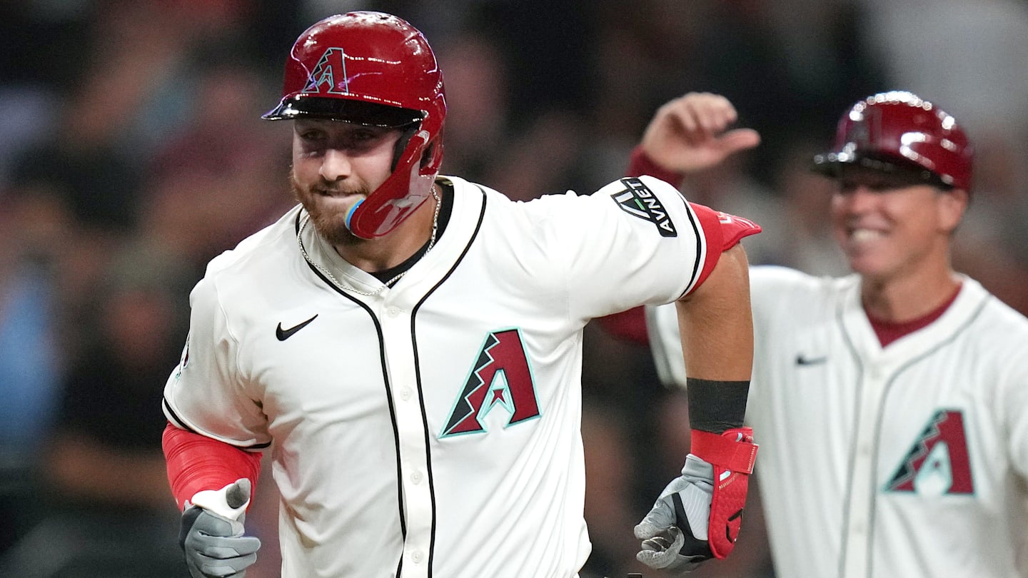 Padres Rally for 10-5 11th Inning Win Over Diamondbacks
