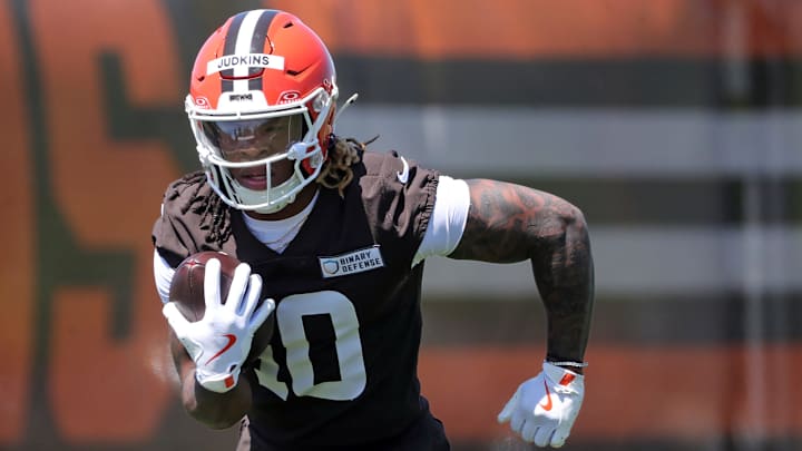 Cleveland Browns running back Quinshon Judkins runs during a Browns rookie minicamp drill at the team's training facility May 9, 2025, in Berea, Ohio.