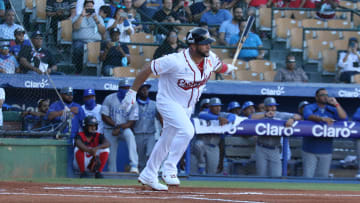 Leones del Escogido visita a los Toros del Este en la LIDOM