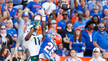 Florida Gators defensive back Cormani McClain suffered a lower-body injury against Tennessee.