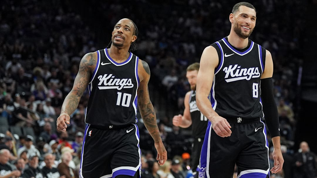 Phoenix Suns v Sacramento Kings