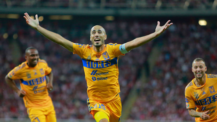 Guido Pizarro for Tigres.