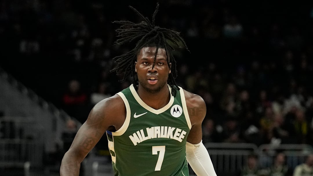 Charlotte Hornets v Milwaukee Bucks