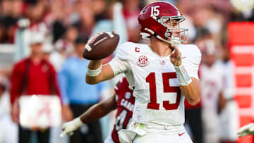Alabama Crimson Tide quarterback Ty Simpson (15)