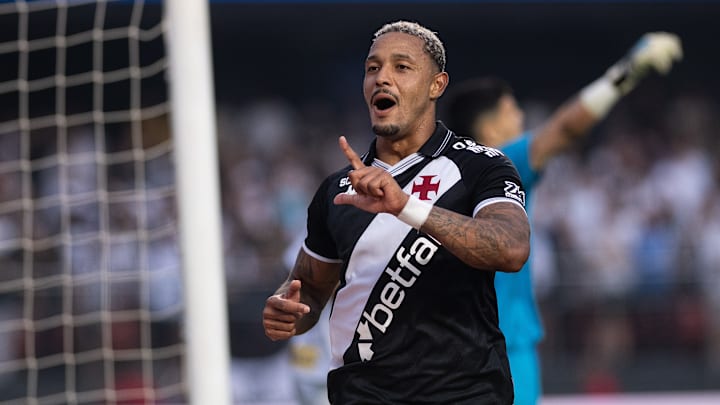 David deve seguir entre os titulares do Vasco para o confronto contra o Cruzeiro