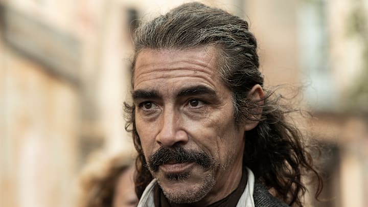 Óscar Jaenada as Fede in The Walking Dead: Daryl Dixon season 3, episode 2.