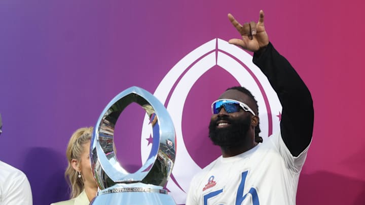 Demario Davis (56) of the New Orlean Saints