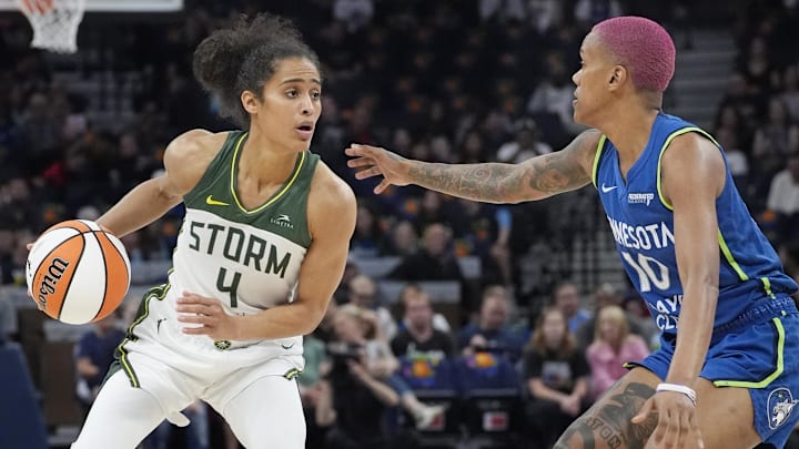 Aug 28, 2025; Minneapolis, Minnesota, USA; Seattle Storm guard Skylar Diggins (4) brings the ball up against Minnesota Lynx guard Courtney Williams (10) in the first quarter at Target Center. Mandatory Credit: Bruce Kluckhohn-Imagn Images Aug 28, 2025; Minneapolis, Minnesota, USA; Seattle Storm guard Skylar Diggins (4) brings the ball up against Minnesota Lynx guard Courtney Williams (10) in the first quarter at Target Center. Mandatory Credit: Bruce Kluckhohn-Imagn Images