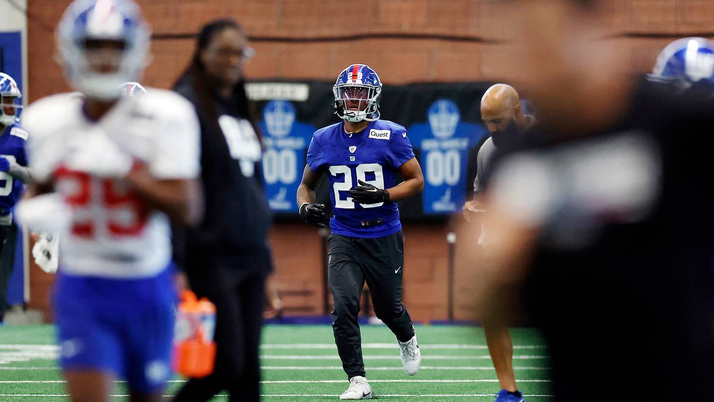 Young NY Giants running back is raising his stock at minicamp - Vimarsana News