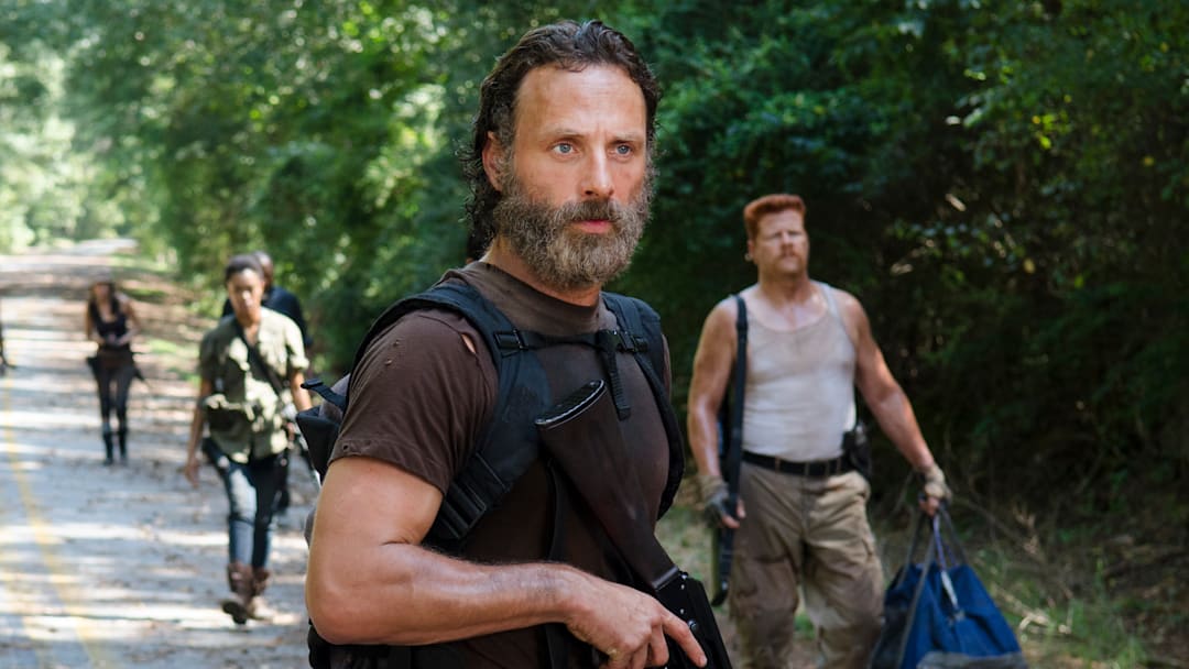 Lauren Cohan as Maggie Greene, Alanna Masterson as Tara Chambler, Sonequa Martin-Green as Sasha, Andrew Lincoln as Rick Grimes and Michael Cudlitz as Abraham - The Walking Dead _ Season 5, Episode 10 - Photo Credit: Gene Page/AMC
