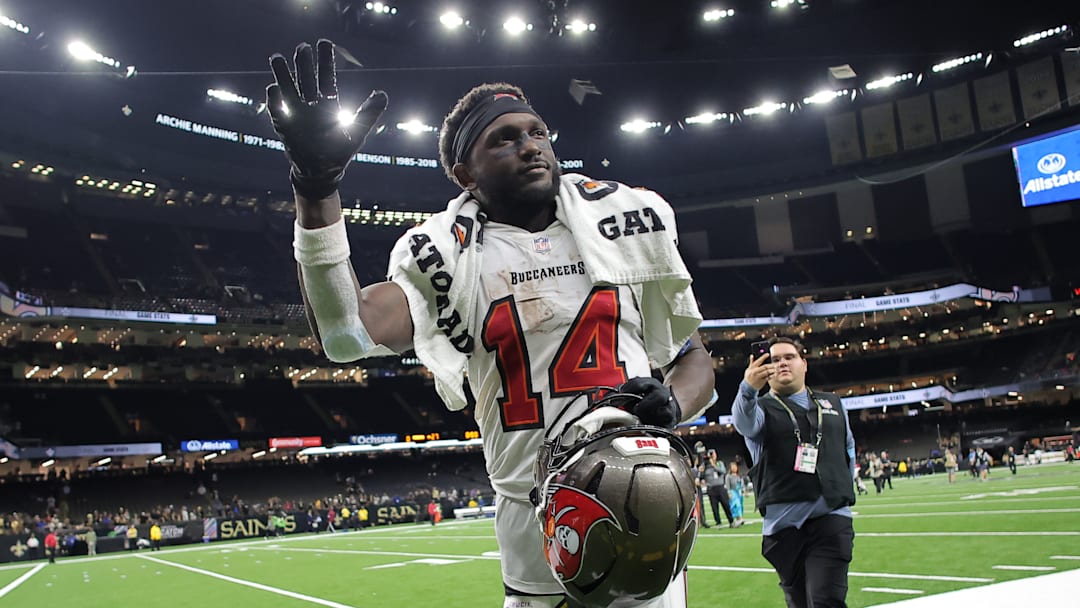 Chris Godwin’s jersey will have a slight alteration for the rest of his career after a heartfelt tribute to his father.