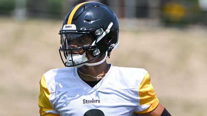 Jul 28, 2024; Latrobe, PA, USA; Pittsburgh Steelers quarterback Justin Fields participates in drills during training camp at Saint Vincent College.