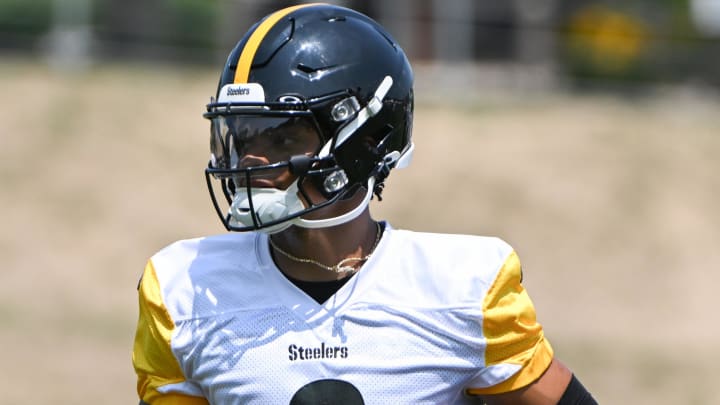 Jul 28, 2024; Latrobe, PA, USA; Pittsburgh Steelers quarterback Justin Fields participates in drills during training camp at Saint Vincent College.