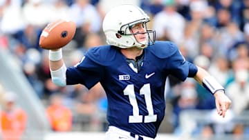Penn State Nittany Lions quarterback Matt McGloin (11)