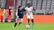 Sara Däbritz, hier gegen Bayerns Viviane Asseyi