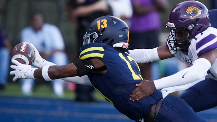 Lausanne’s Jawell Rodgers.