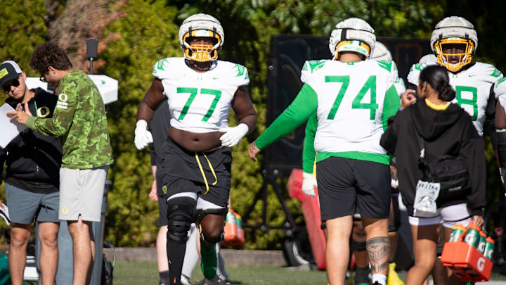 Oregon offensive lineman Matthew Bedford works out during practice with the Oregon Ducks Wednesday, Aug. 28, 2024 at the Hatfield-Dowlin Complex in Eugene, Ore.