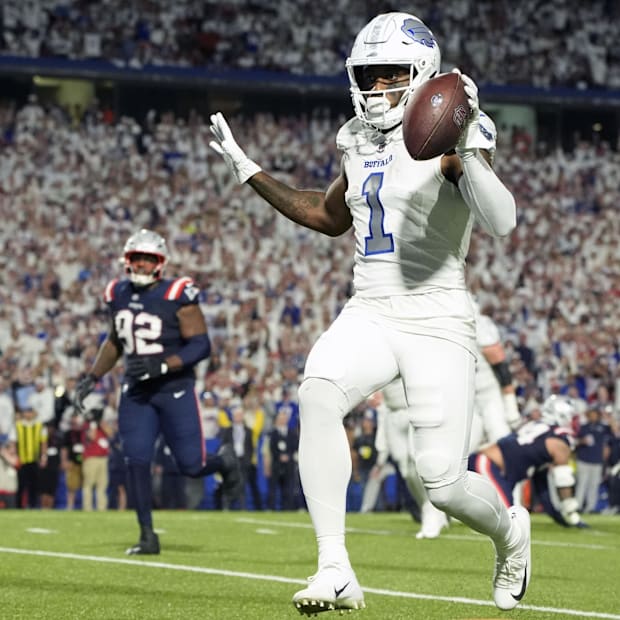 Curtis Samuel TD strut