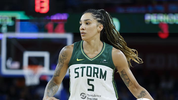 Aug 19, 2025; Chicago, Illinois, USA; Seattle Storm forward Gabby Williams (5) brings the ball up court against the Chicago Sky during the second half at Wintrust Arena. Mandatory Credit: Kamil Krzaczynski-Imagn Images