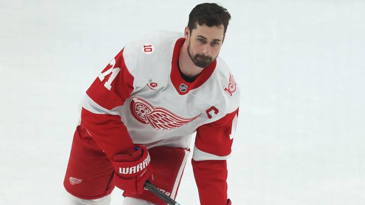 Mar 31, 2026; Pittsburgh, Pennsylvania, USA; Detroit Red Wings center Dylan Larkin (71) warms up before a game against the Pittsburgh Penguins at PPG Paints Arena. Mar 31, 2026; Pittsburgh, Pennsylvania, USA; Detroit Red Wings center Dylan Larkin (71) warms up before a game against the Pittsburgh Penguins at PPG Paints Arena.