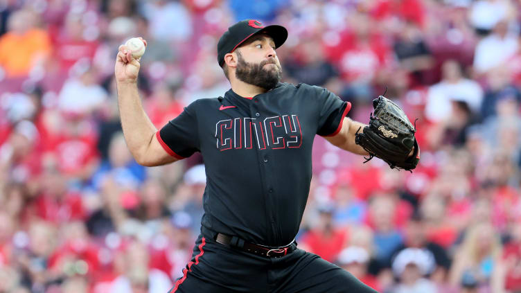 Cincinnati Reds pitcher Brett Kennedy