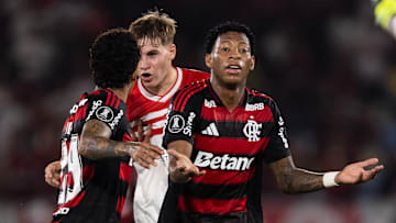 Plata foi expulso no jogo de ida contra o Estudiantes
