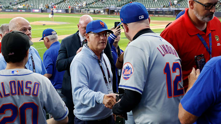 Wild Card Series - New York Mets v Milwaukee Brewers - Game 2