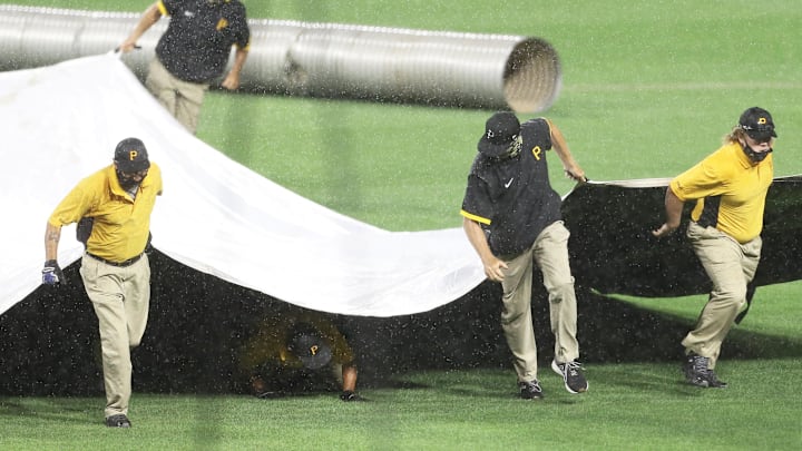 Pirates rain delay