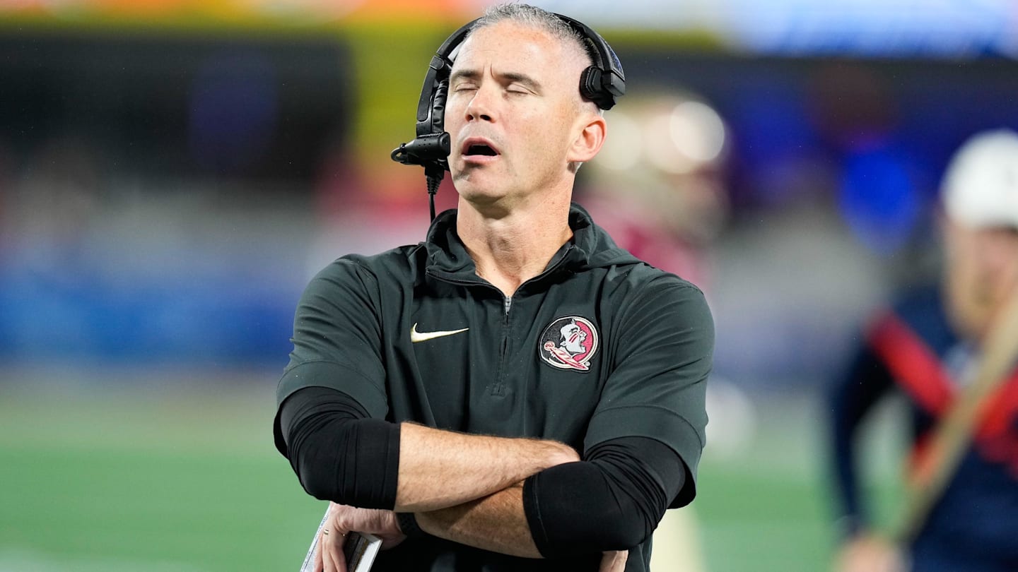Top 2026 Football, Basketball Recruits Narrow College Choices