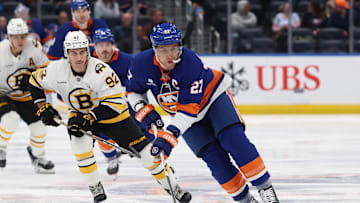 Boston Bruins v New York Islanders