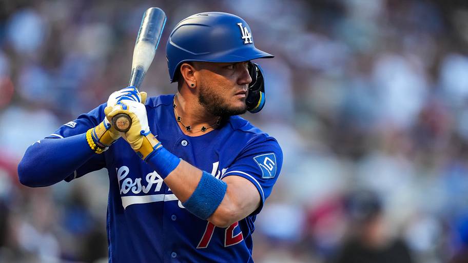 Dodgers infielder Miguel Rojas