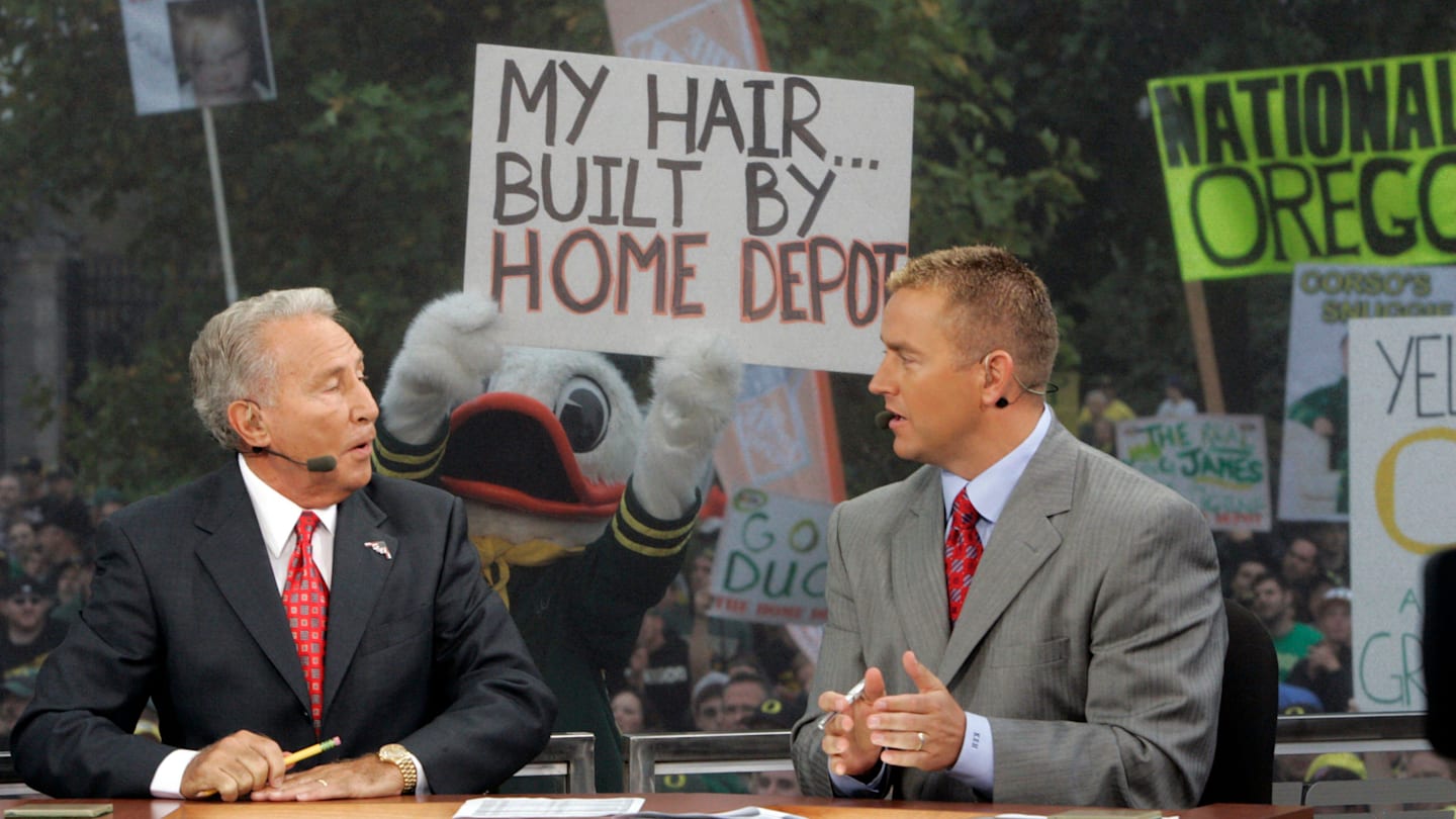 ESPN College GameDay's Kirk Herbstreit Names Oregon Ducks' Campus His 'Favorite'