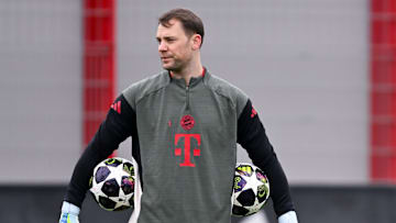 Manuel Neuer beim Abschlusstraining vor dem Duell gegen Real Madrid Manuel Neuer beim Abschlusstraining vor dem Duell gegen Real Madrid