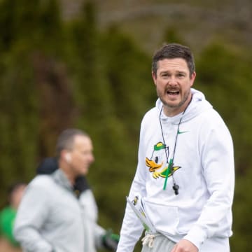 Oregon head coach Dan Lanning leads practice with the Oregon Ducks Saturday, April 6, 2024 at the Hatfield-Dowlin Complex in Eugene, Ore.