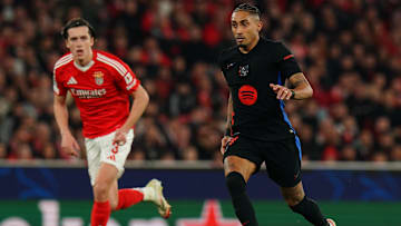 Raphinha marcó diferencias para el FC Barcelona en la ida de octavos de final de la Champions League ante Benfica