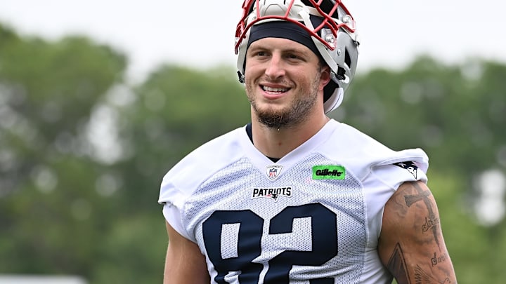Jun 9, 2025; Foxborough, MA, USA; New England Patriots tight end C.J. Dippre (82) leaves the practice fields after minicamp at Gillette Stadium.