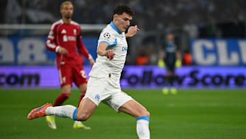 Benjamin Pavard pas dans les plans de l'Olympique de Marseille ?
