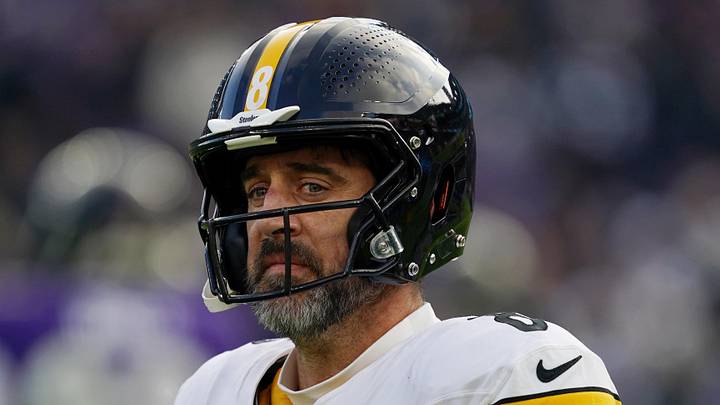 Pittsburgh Steelers quarterback Aaron Rodgers