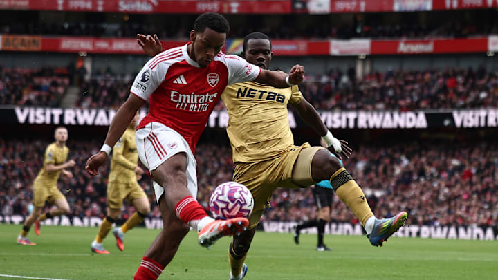 Arsenal e Crystal Palace se enfrentam na Copa da Liga