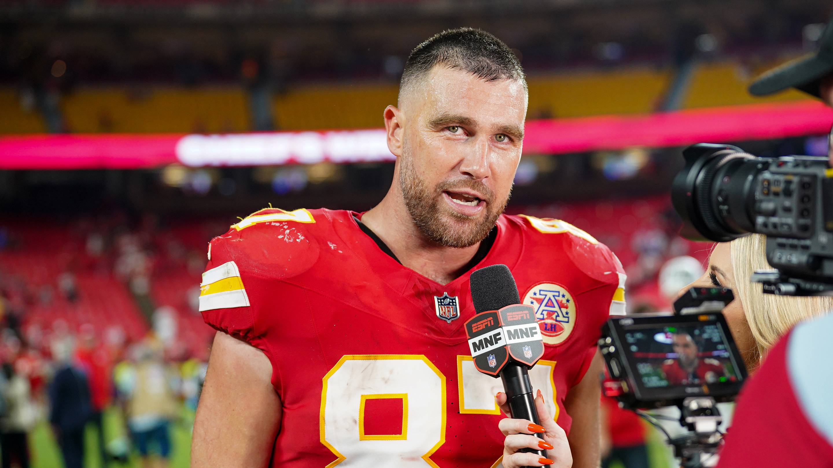 Travis Kelce Reacts to Prince William Throwing Shade Over Taylor Swift Selfie