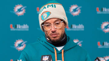 Miami Dolphins head coach Mike McDaniel