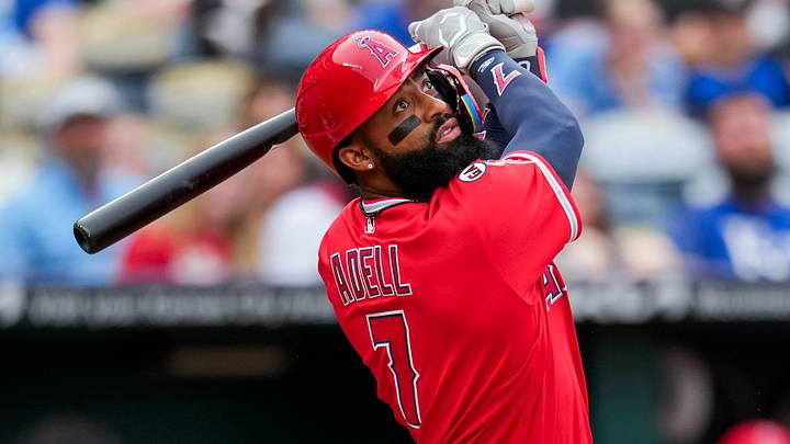 Apr 25, 2026: Los Angeles Angels right fielder Jo Adell (7) bats during the first inning against the Kansas City Royals at Kauffman Stadium. Credit: Jay Biggerstaff-Imagn Images