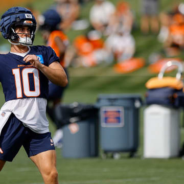 Jul 26, 2024; Englewood, CO, USA; Denver Broncos quarterback Bo Nix (10) during training camp at Broncos Park Powered by CommonSpirit. 