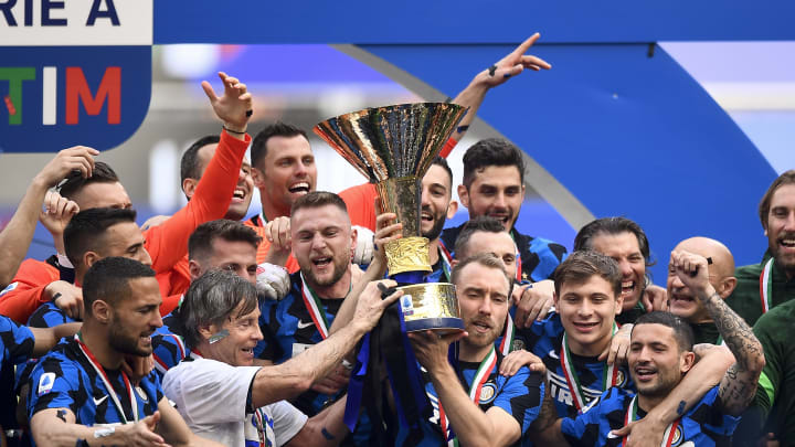 Players of FC Internazionale celebrate with the Scudetto... Players of FC Internazionale celebrate with the Scudetto...