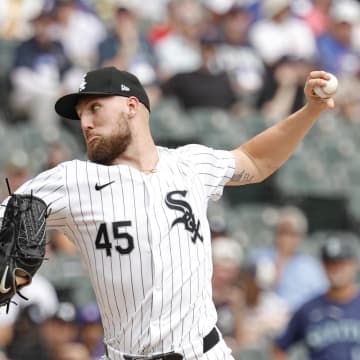 Chicago White Sox starting pitcher Garrett Crochet (45) delivers a pitch against the Seattle Mariners during the first inning at Guaranteed Rate Field on July 28.