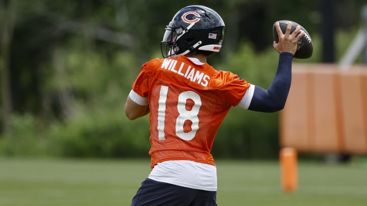 Jun 5, 2024; Lake Forest, IL, USA; Chicago Bears quarterback Caleb Williams (18) looks to pass the ball during the team's minicamp at Halas Hall.