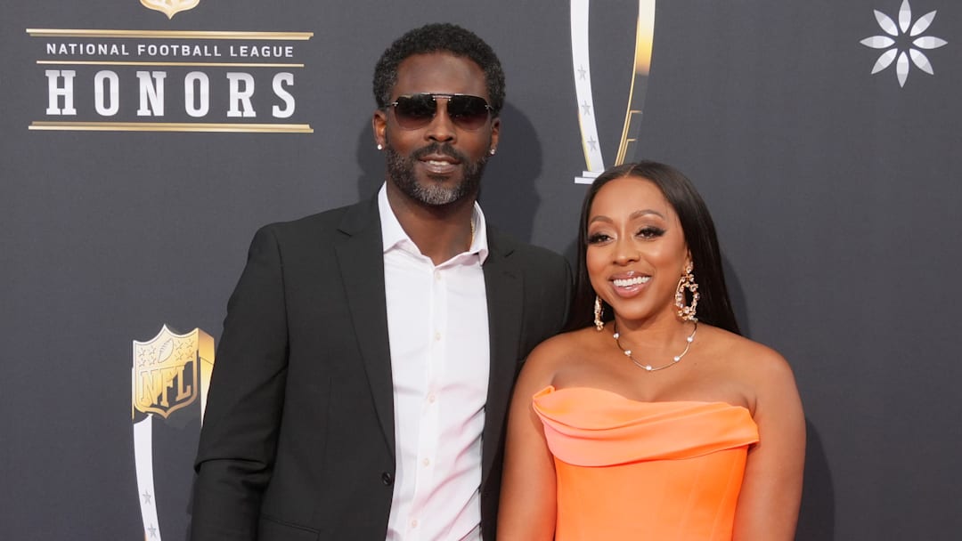 Feb 8, 2024; Las Vegas, NV, USA; Michael Vick and Kijafa Vick on the red carpet before the NFL Honors show at Resorts World Theatre. 