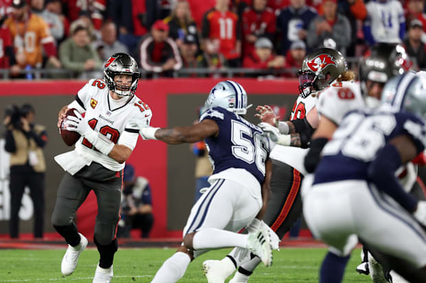 Tampa Bay Buccaneers quarterback Tom Brady drops back to pass against the Dallas Cowboys